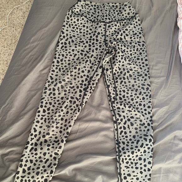The Ascend Pant - Snow Leopard Midnight - Picture 8 of 10